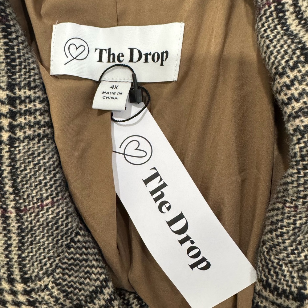 The Drop Houndstooth Coat